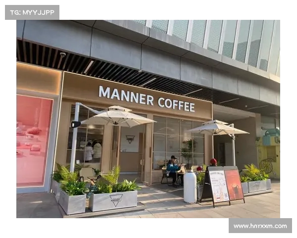 记者实地探访石家庄Manner咖啡:生意火爆,店员透露工作压力大加班成常态 记者实地探访石家庄Manner咖啡:生意火爆,店员透露工作压力大加班成常态